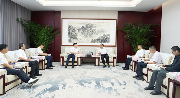 岳文彦一行造访湖北机场集团党委书记、、、董事长李忠禄